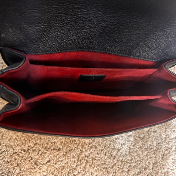 Louis Vuitton
Pochette Metis Bicolor Monogram Empreinte Giant. - Picture 6 of 12